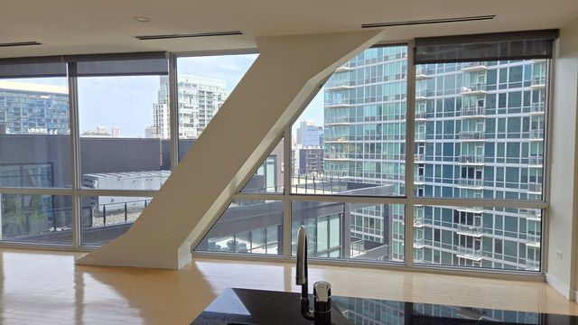510 W Erie Street 1007, Chicago, IL 60654