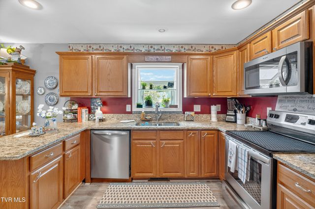 1109 Greenlee Drive, Jonesborough, TN 37659