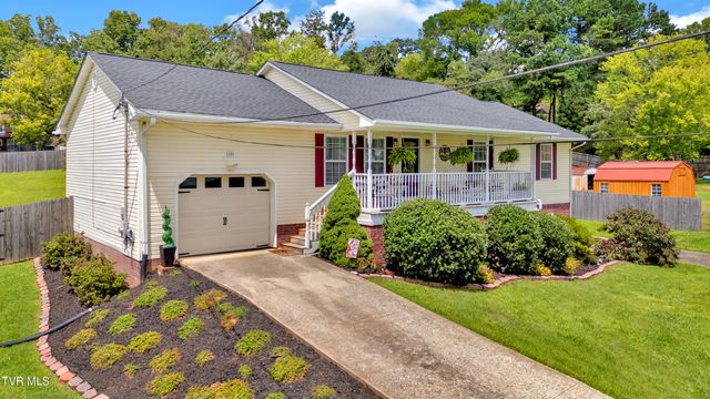 1109 Greenlee Drive, Jonesborough, TN 37659