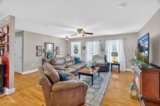 1109 Greenlee Drive, Jonesborough, TN 37659