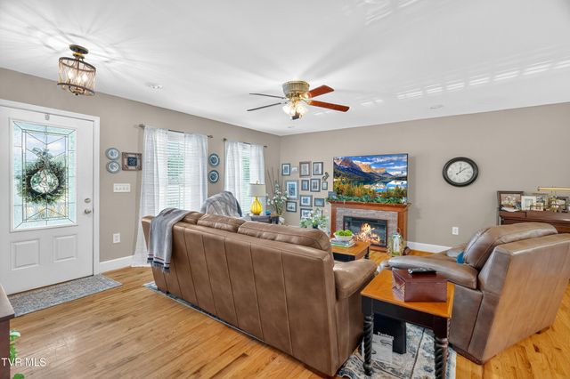 1109 Greenlee Drive, Jonesborough, TN 37659