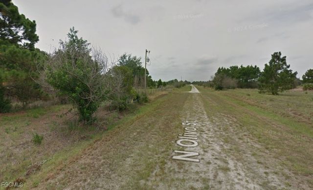 545 N Olivo ST, Montura Ranches, FL 33440