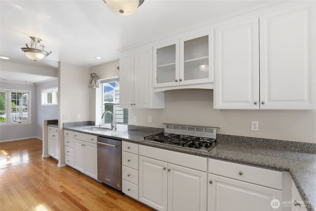 31422 7th Place SW, Federal Way, WA 98023