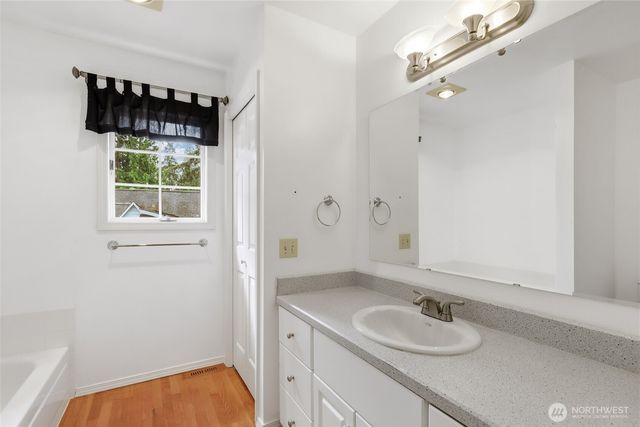 31422 7th Place SW, Federal Way, WA 98023