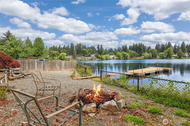 31422 7th Place SW, Federal Way, WA 98023
