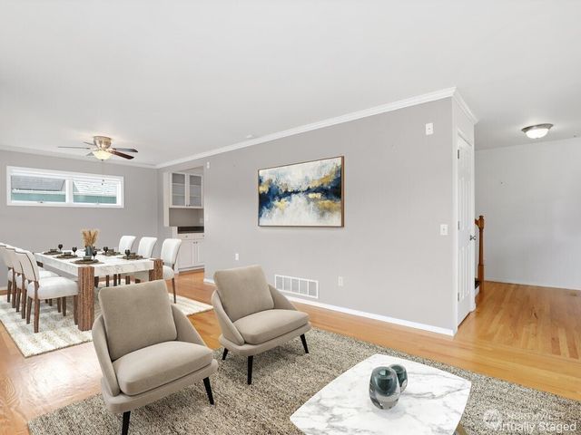 31422 7th Place SW, Federal Way, WA 98023