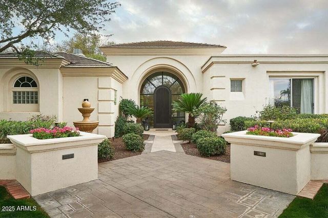 7121 E FOOTHILL Drive, Paradise Valley, AZ 85253