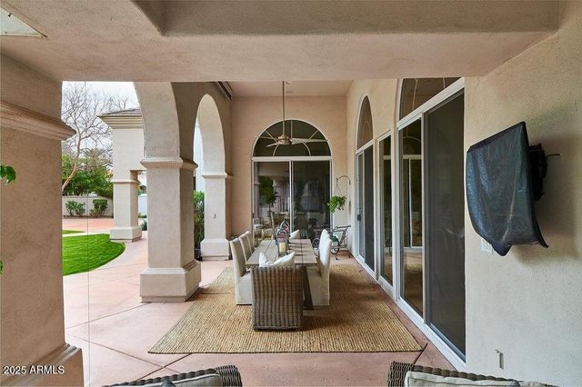 7121 E FOOTHILL Drive, Paradise Valley, AZ 85253