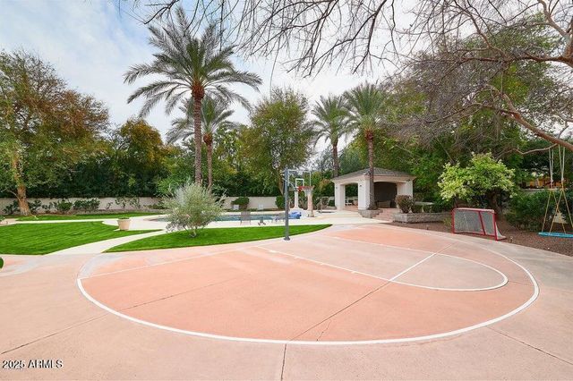 7121 E FOOTHILL Drive, Paradise Valley, AZ 85253