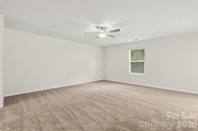 6032 Lowe Lane, Charlotte, NC 28214