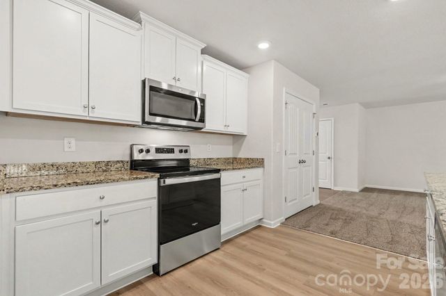 6032 Lowe Lane, Charlotte, NC 28214