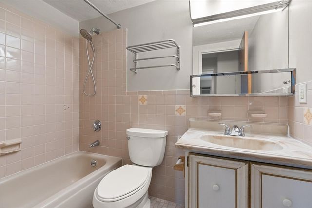 190 High St 509, Medford, MA 02155