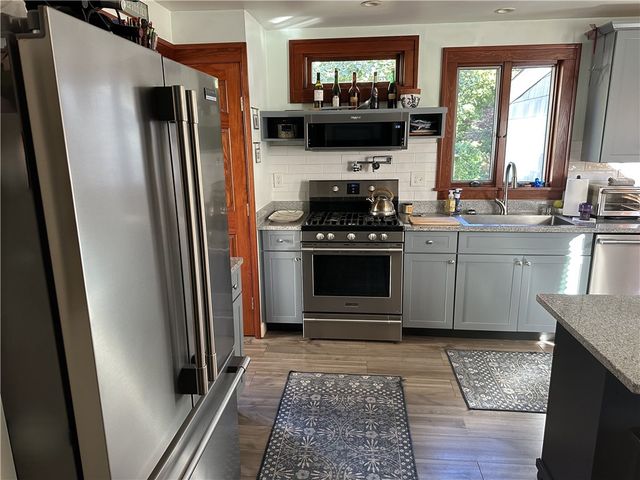 44 George Street, Westerly, RI 02891