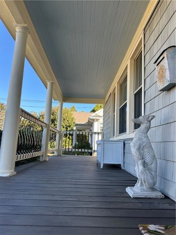 44 George Street, Westerly, RI 02891