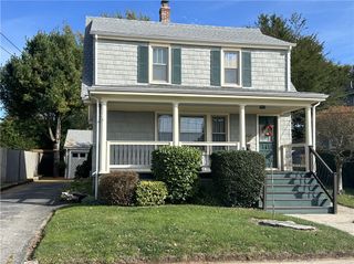 44 George Street, Westerly, RI 02891