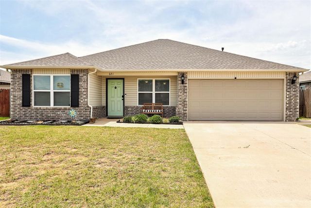 621 Fox Hollow Court, Newcastle, OK 73065
