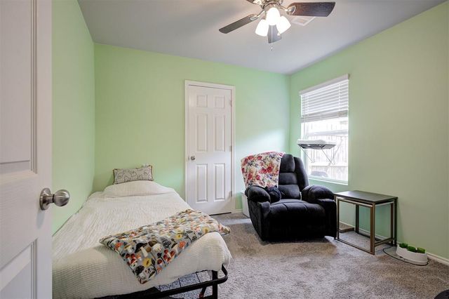 621 Fox Hollow Court, Newcastle, OK 73065