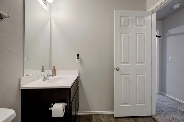 621 Fox Hollow Court, Newcastle, OK 73065