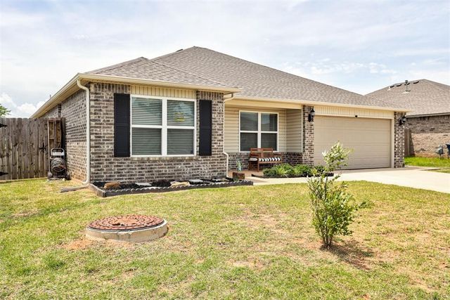 621 Fox Hollow Court, Newcastle, OK 73065