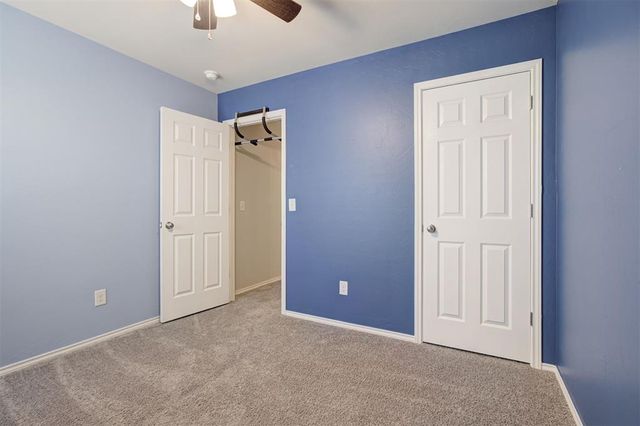 621 Fox Hollow Court, Newcastle, OK 73065