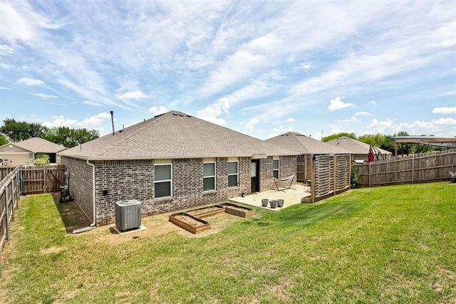 621 Fox Hollow Court, Newcastle, OK 73065