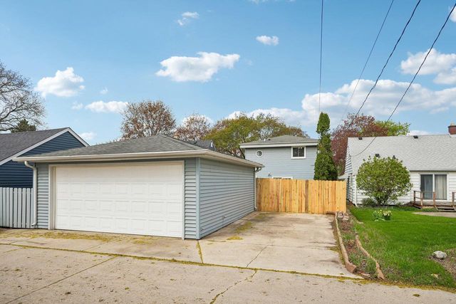 1216 114th STREET, West Allis, WI 53214