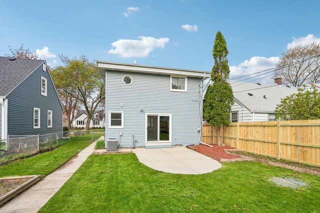 1216 114th STREET, West Allis, WI 53214