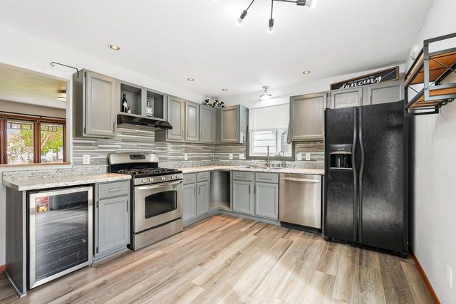 1216 114th STREET, West Allis, WI 53214