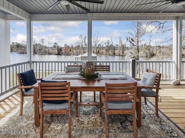 94 Maritime Court, Chocowinity, NC 27817