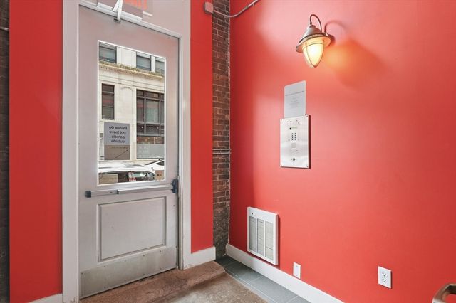 13-17 Willow Street 203, Lynn, MA 01901
