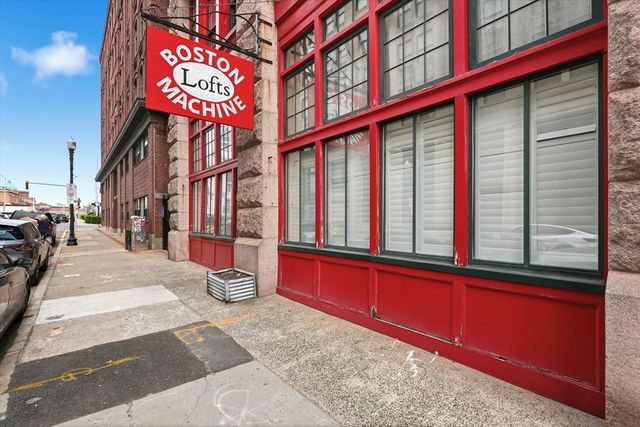 13-17 Willow Street 203, Lynn, MA 01901
