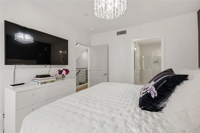 10738 Bloomfield, Toluca Lake, CA 91602