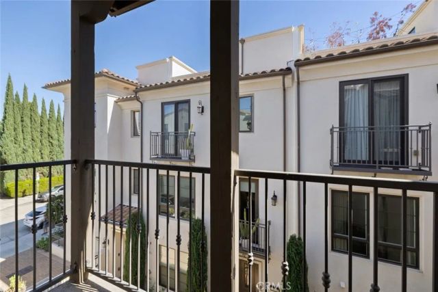 10738 Bloomfield, Toluca Lake, CA 91602