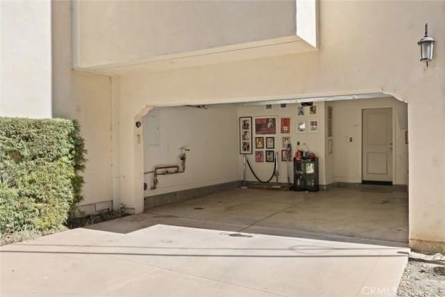 10738 Bloomfield, Toluca Lake, CA 91602