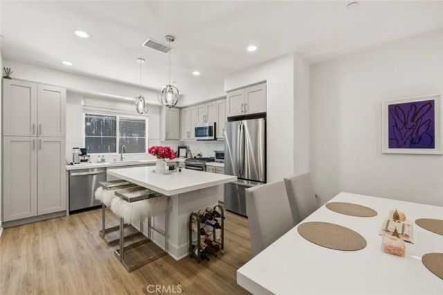 10738 Bloomfield, Toluca Lake, CA 91602