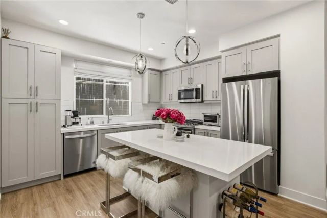 10738 Bloomfield, Toluca Lake, CA 91602