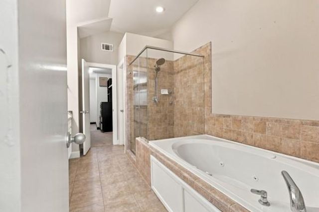 8710 Beverlyhill Street 204, Houston, TX 77063