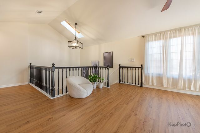 5649 S Natoma Avenue, Chicago, IL 60638