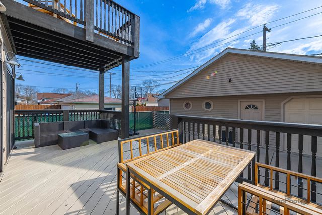 5649 S Natoma Avenue, Chicago, IL 60638