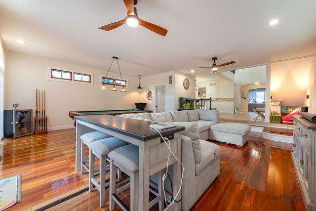 5649 S Natoma Avenue, Chicago, IL 60638