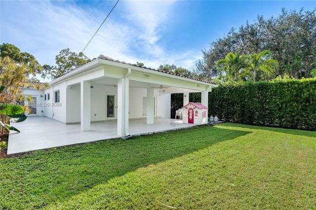829 Malaga Ave, Coral Gables, FL 33134