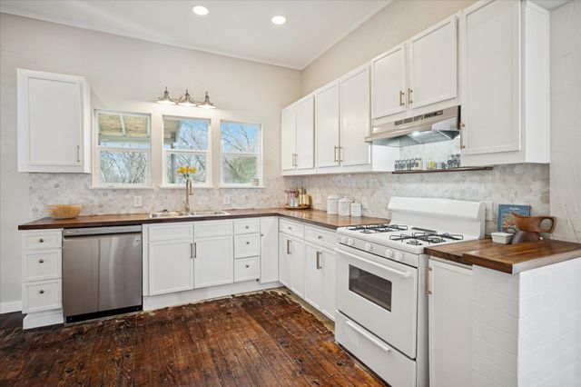 512 Elm Street S, Sherman, TX 75090