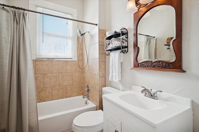 512 Elm Street S, Sherman, TX 75090