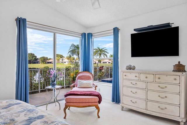 7155 Via Palomar, Boca Raton, FL 33433