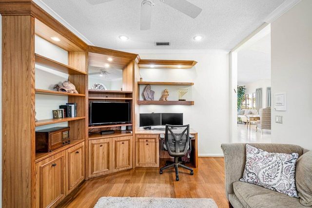 7155 Via Palomar, Boca Raton, FL 33433