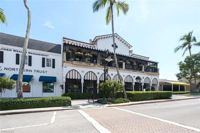 940 3rd ST S 201, Naples, FL 34102