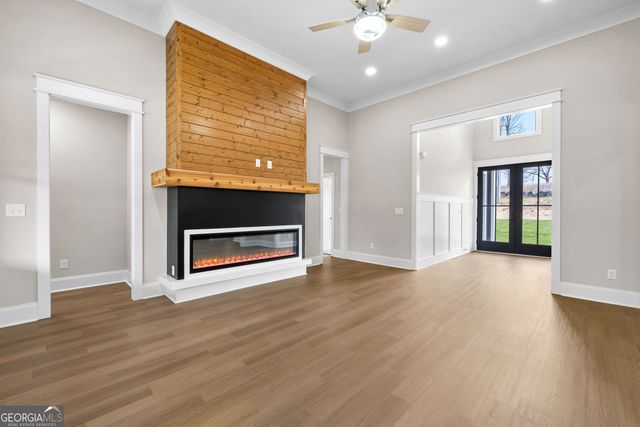 246 S Smith Road, Lagrange, GA 30241