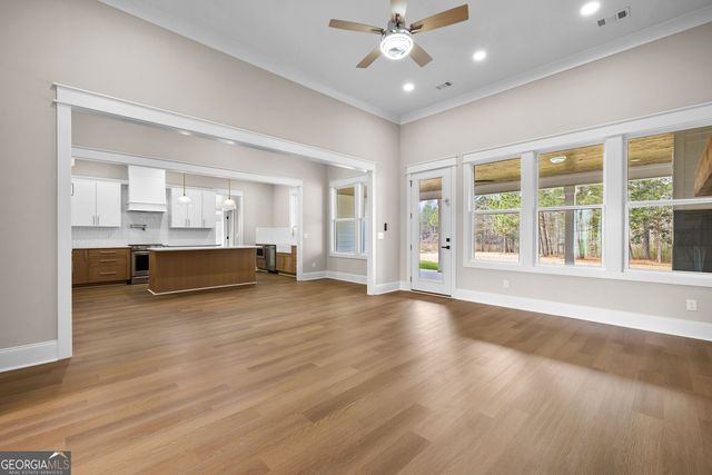 246 S Smith Road, Lagrange, GA 30241