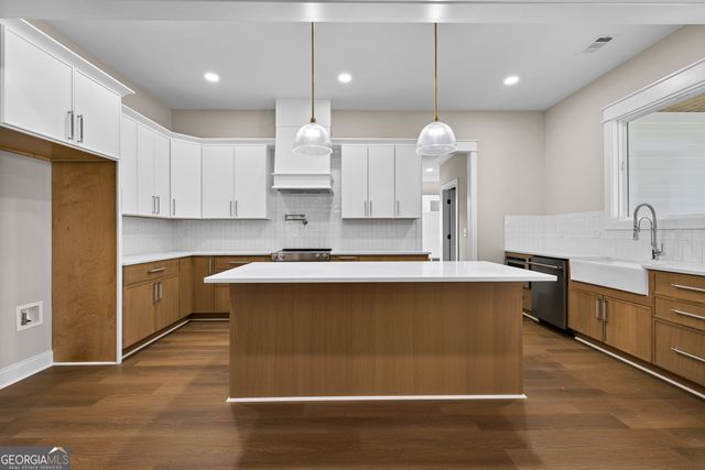 246 S Smith Road, Lagrange, GA 30241