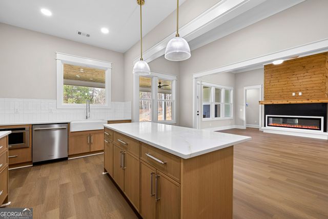 246 S Smith Road, Lagrange, GA 30241